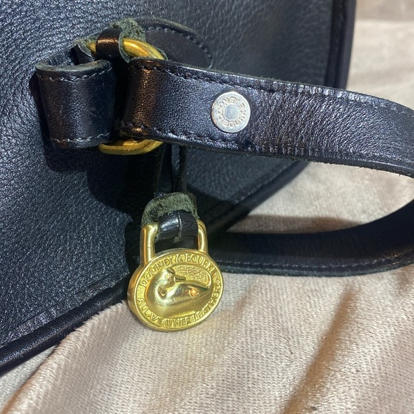 Vintage Dooney and Bourke medium Essex Shoulder Bag - Picture 10 of 16